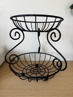 Black Two-Tier Metal Fruit Basket Stand